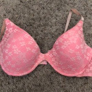 Victoria Secret PINK Light Pink Push Up Bra